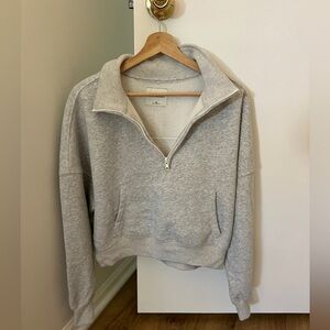 Abercrombie & Fitch Cropped Half Zip Sweatshirt